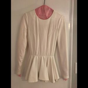 XS white peplum top